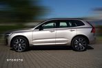 Volvo XC 60 B4 D Plus Dark - 8