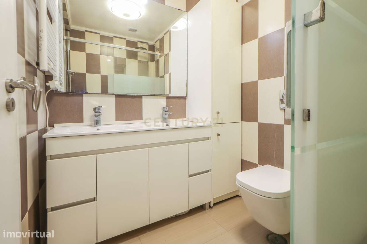 ✨ Apartamento T2+1 Remodelado com Arrecadação– Amora, Seixal ✨ - Grande imagem: 4/25