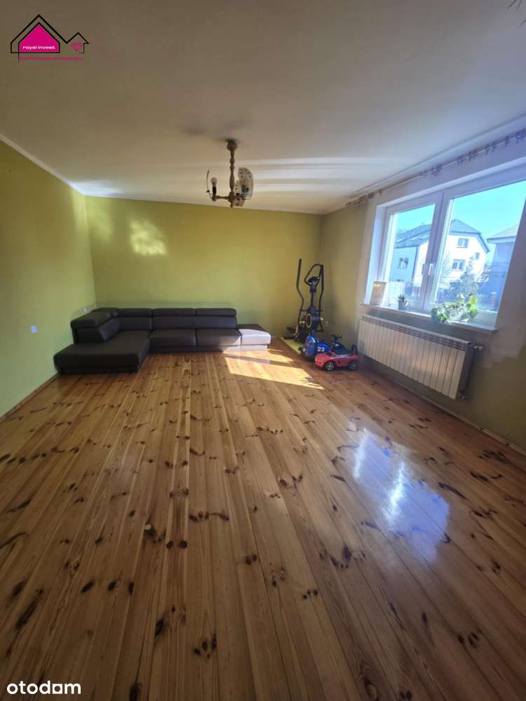 Dom z pompą ciepła i panelami fotowoltaicznymi-0