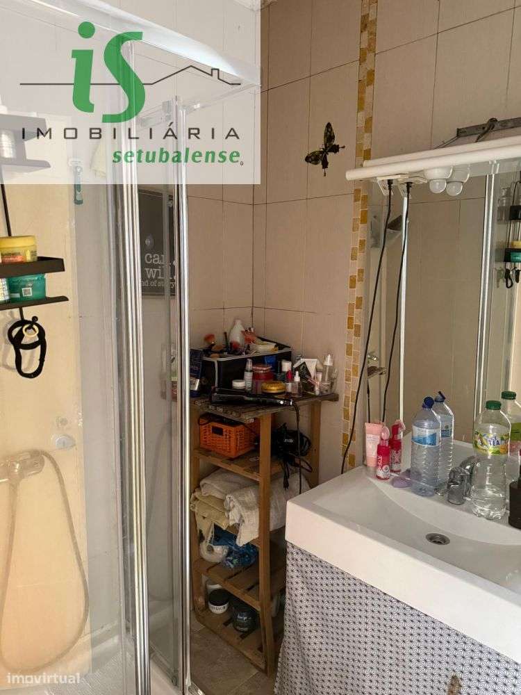 APARTAMENTO T3 NO MONTALVÃO EM SETÚBAL (3º ANDAR SEM ELEVADOR EXCEL-24