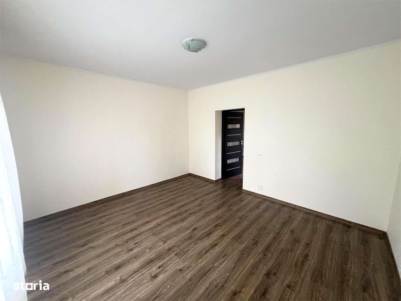 Casa cu 3 camere, renovata integral | Teren 4.748 mp | Borlesti-11