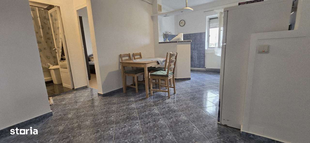 Micro 12 Targoviste, etaj 4/4 , VANZARE apartament 3 camere-15