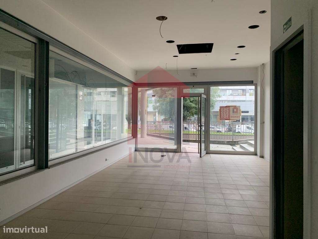 Loja em Vila Verde - Grande imagem: 2/11