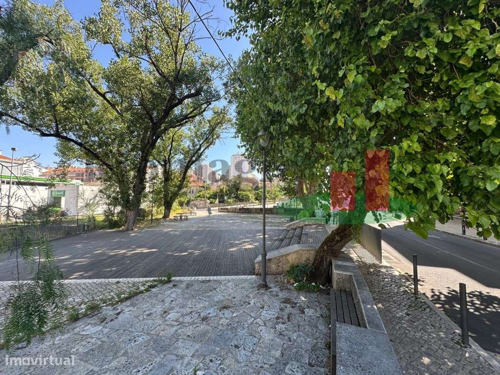 Apartamento T4 - Rio de Mouro-28