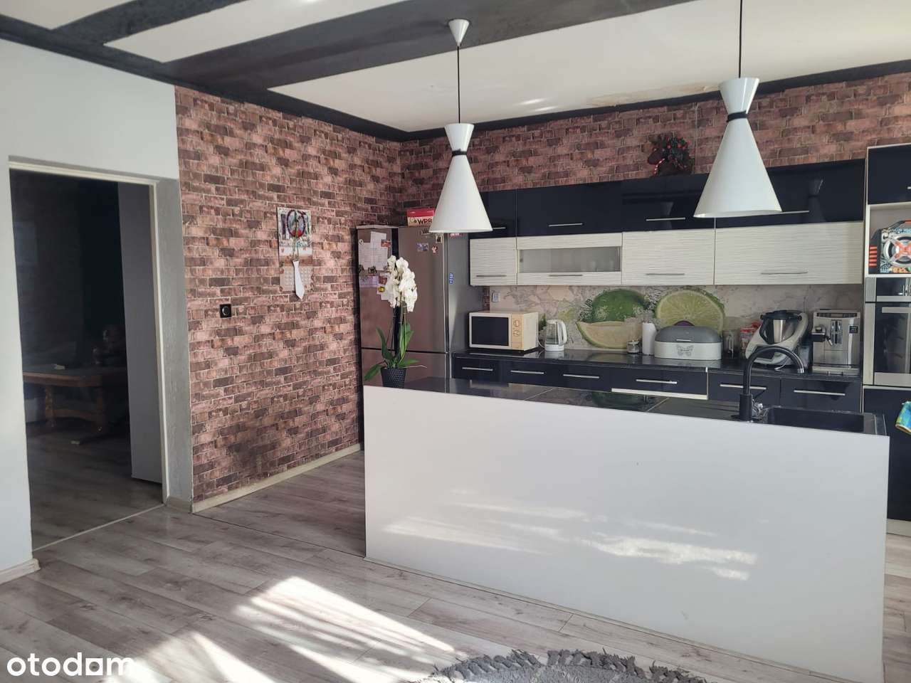 Przestronny dom z garażem-2