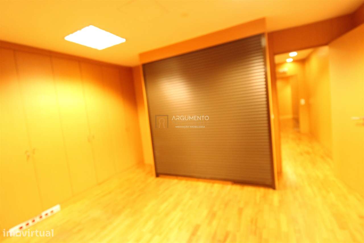 Investimento único no Bonfim – espaço ideal para conversão em apartame - Grande imagem: 2/11