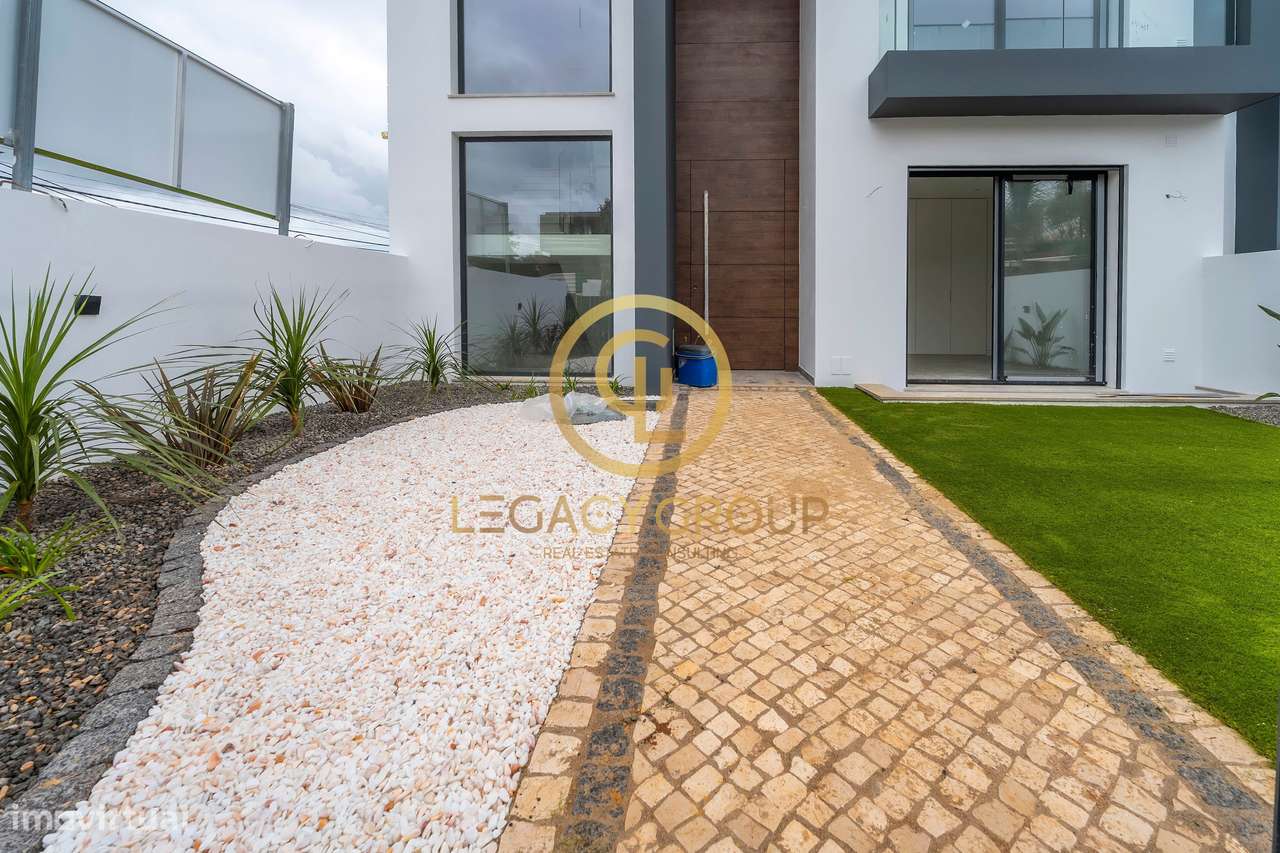 Moradia T5 de Luxo. O Seu Refúgio Privado! - Grande imagem: 3/39