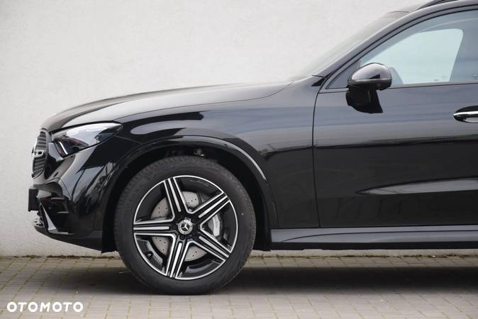 Mercedes-Benz GLC 200 4-Matic AMG Line - 8