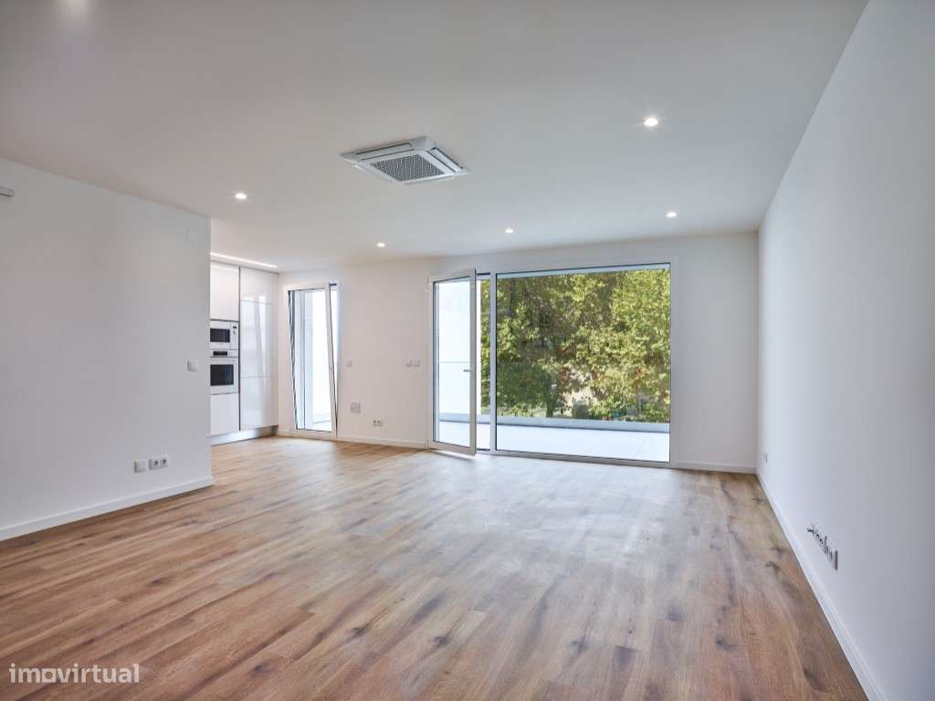 Independência- T2 com excelentes áreas a 400 metros da praia da Nazaré - Grande imagem: 4/27