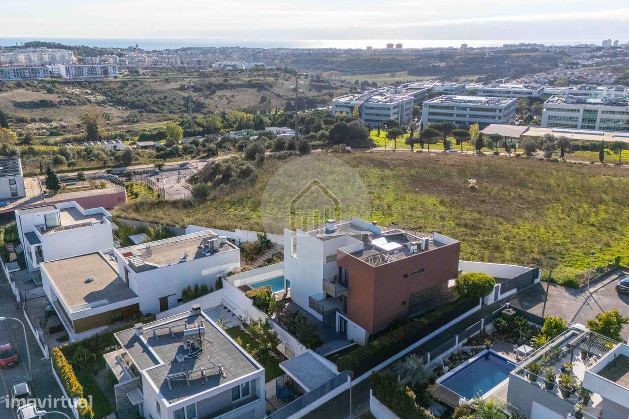 Moradia V5+1 | Piscina, vista mar e jardim | Porto Salvo, Oeiras - Grande imagem: 5/38