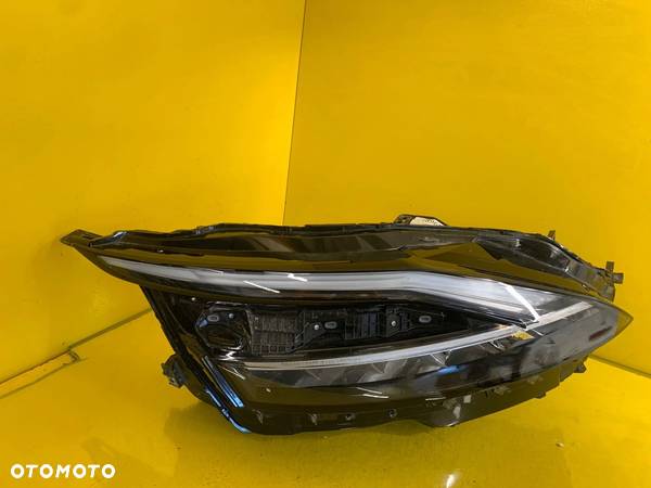 LAMPA PRAWA NISSAN QASHQAI 21- FULL LED 100-8D02J - 1