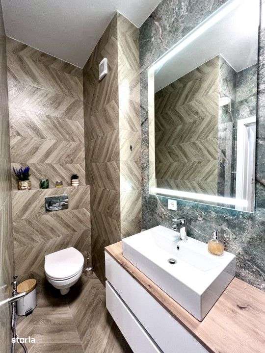 Apartament de 3 camere , Eroilor , blocurile albe - Imagine principală: 5/11