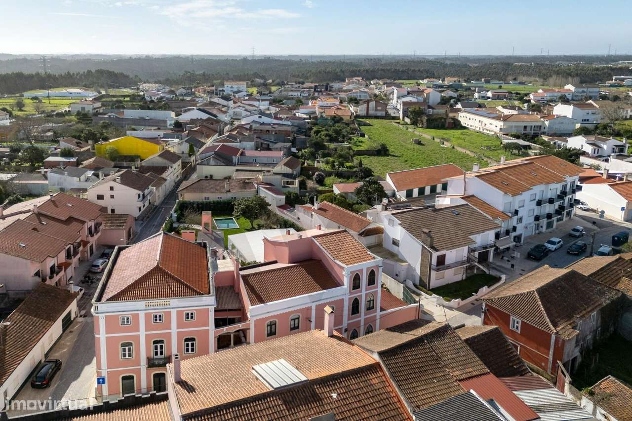 ​​​​​​​​​Palacete Histórico com Espaço de Eventos, Apartamentos e Bar - Grande imagem: 3/60