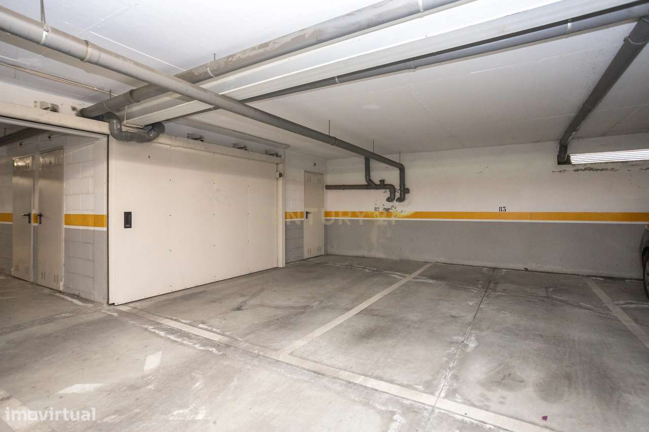 T2 c/parqueamento e arrecadação em Condomínio Privado - Alhos Vedros-27