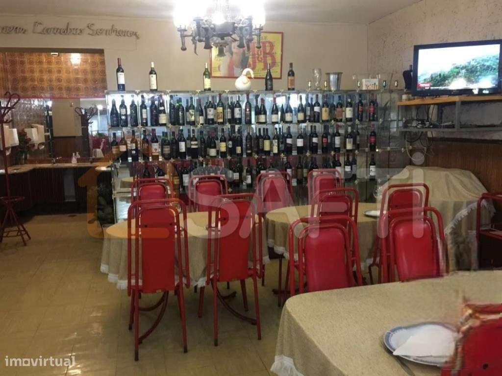 Restaurante com parque de estacionamento privado no centro de São J... - Grande imagem: 4/21