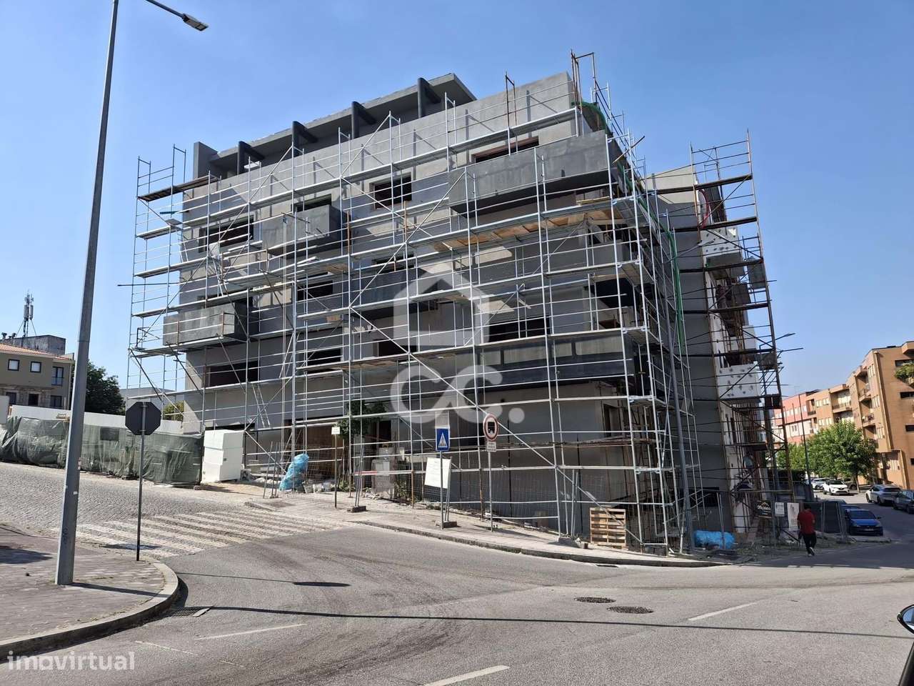 Edifício Shell - Apartamentos T3, Silvares, Pias, Nogueira e Alvarenga-3