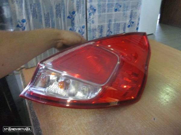 Farol Tras C1bb13404a FORD FIESTA 6 2013 1.0I 80CV 5P BRANCO Drt VISTEON - 4