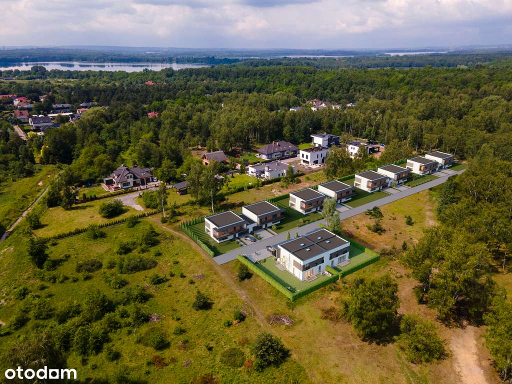 Przestronne dwupoziomowe mieszkanie z ogrodem-1