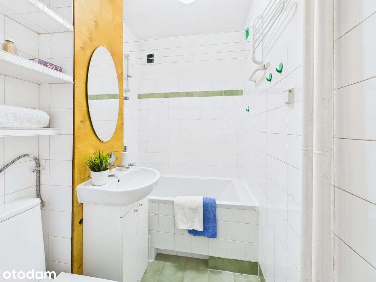 Jasne kompaktowe mieszkanie z widną kuchnią-8