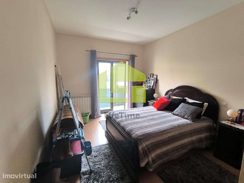 Apartamento T3 Com  terraço privativo-11