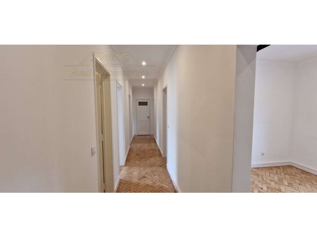 Apartamento T3+1 RENOVADO no centro - Grande imagem: 4/38