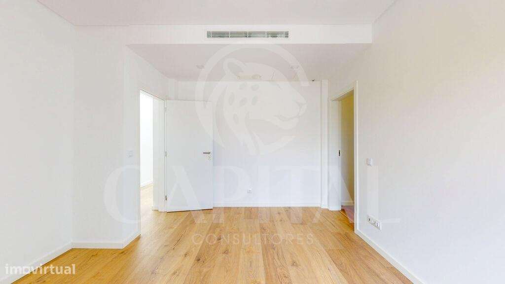 Magnífica Moradia T4 com Piscina e Terraço, em condomínio fechado-29