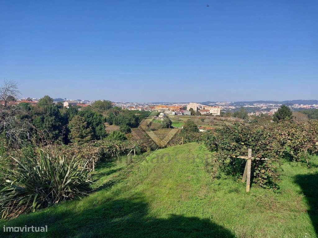 TERRENO JUNTO AO HOSPITAL SANTOS SILVA EM V N GAIA-15