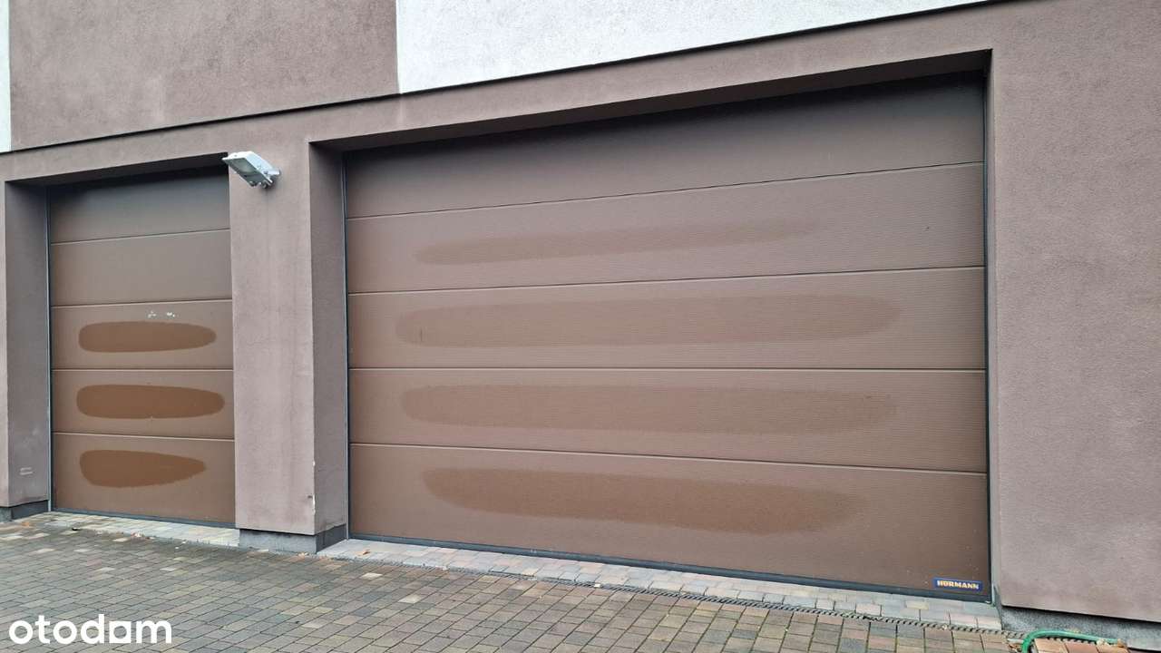 Garaż duży wysoki z dwoma bramami - Pełny obrazek: 4/10