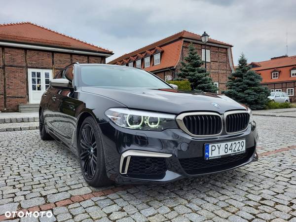 BMW Seria 5 M550d xDrive Touring - 33