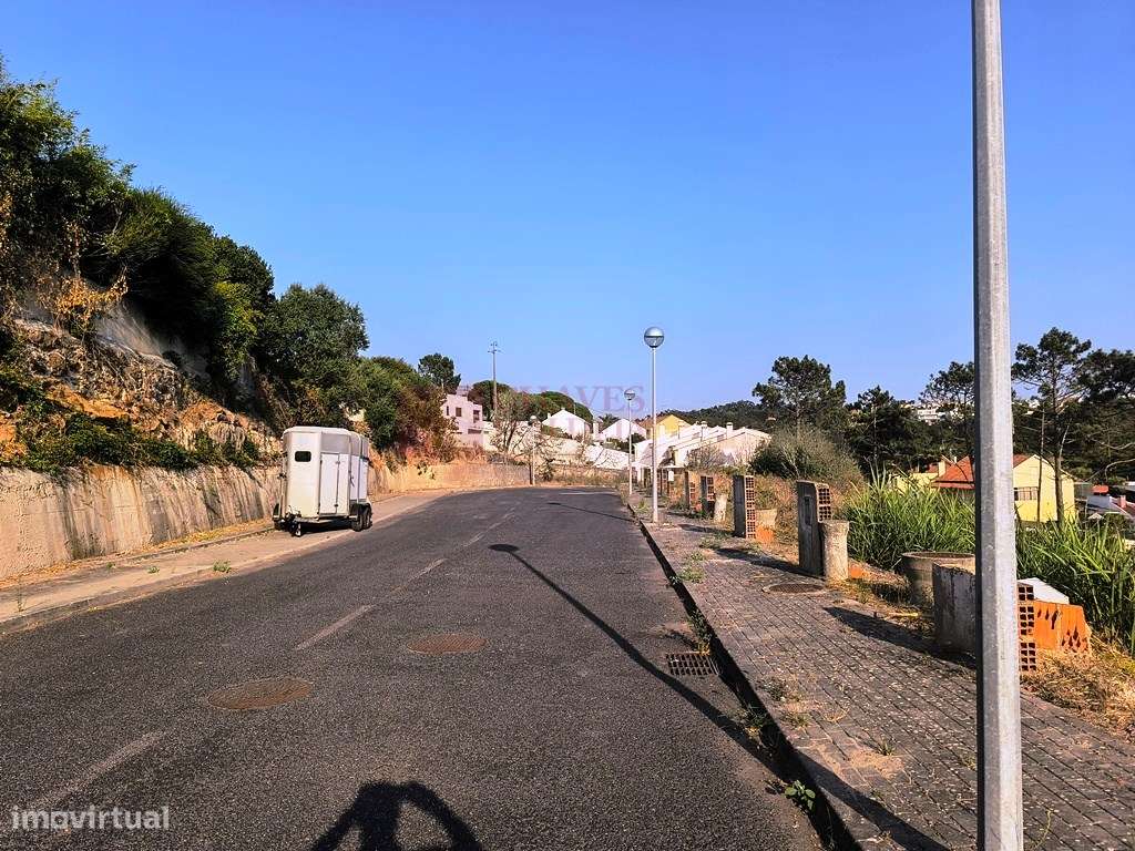 ERICEIRA - FONTE BOA DOS NABOS - LOTE DE TERRENO URBANO COM 330 M2-20