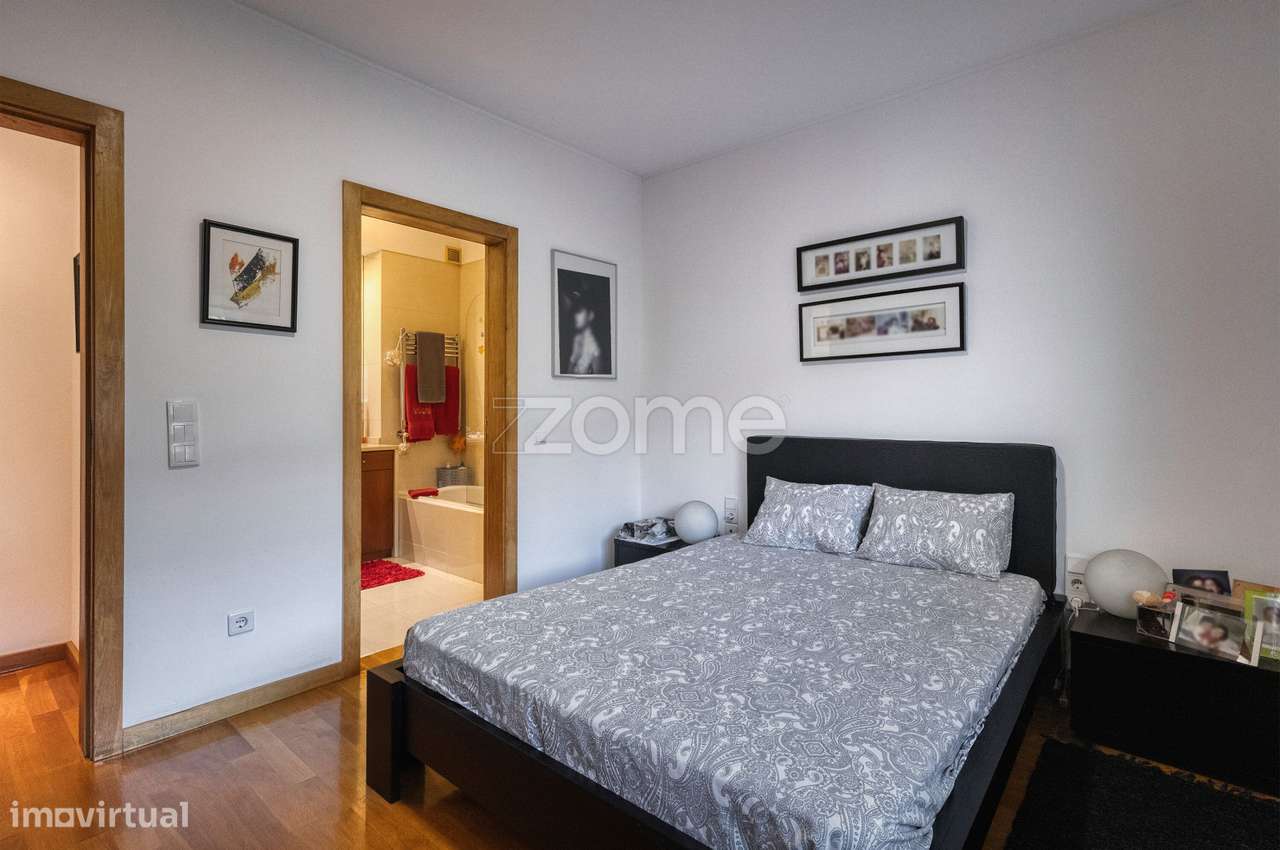 Moradia T4 com 4 suítes, na Rua Gomes Teixeira, Matosinhos-42