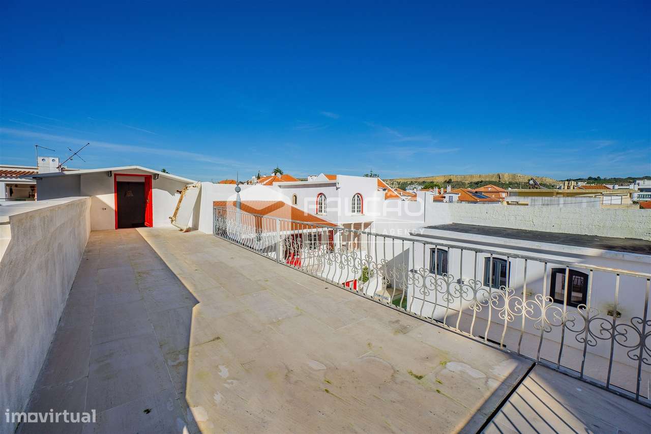 Moradia >=T10 Venda em Costa da Caparica,Almada-45