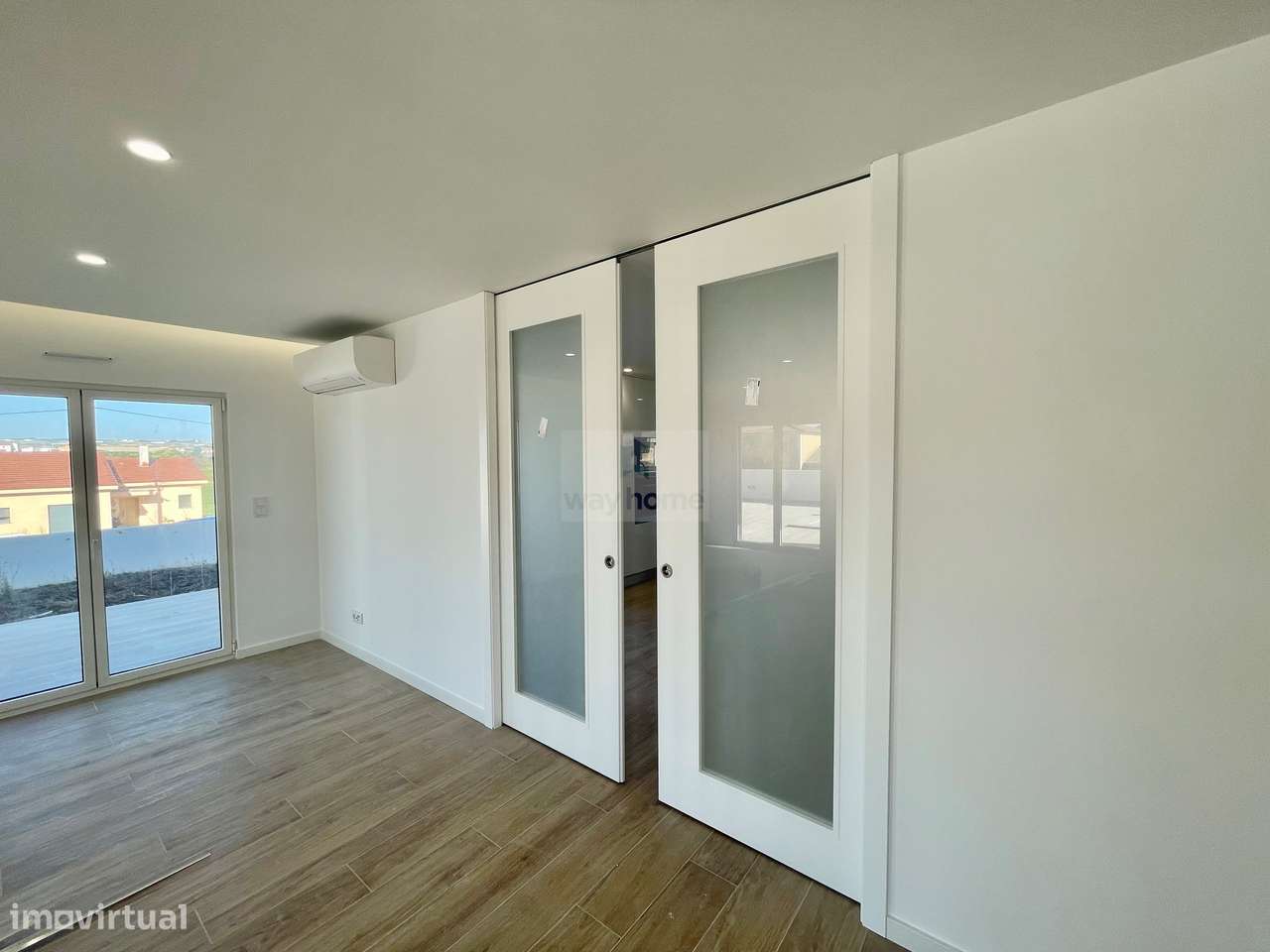 Moradia nova T6 na Ventosa - Torres Vedras-10
