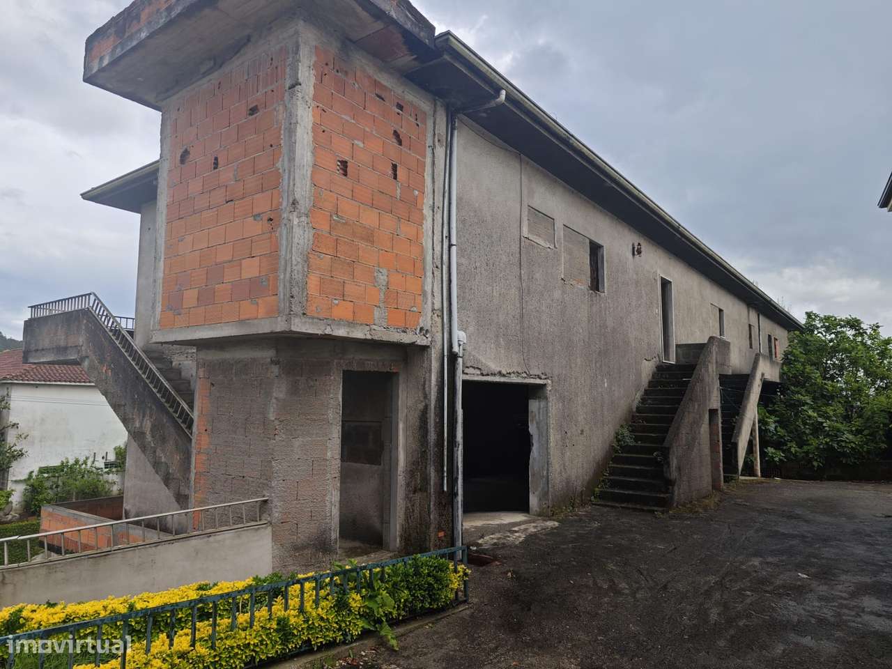 Edifício Inacabado com Enorme Potencial de Rentabilização-9