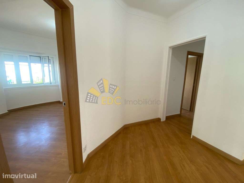 Apartamento T4 com Grande Potencial e Ótima Localização | Localizad...-7