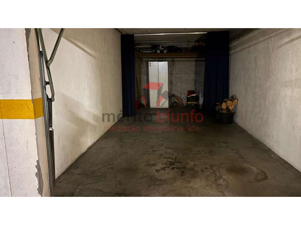 Oferta da escritura e Registo - Ap. T3 - Vila das Aves-32