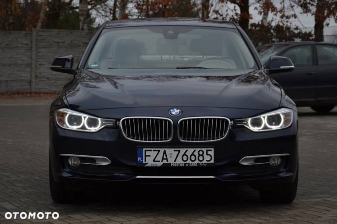 BMW Seria 3 320d xDrive Modern Line - 14