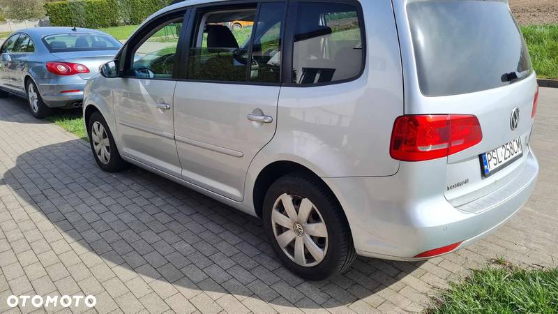 Volkswagen Touran 1.6 TDI DPF BlueMot Comfortline - 14