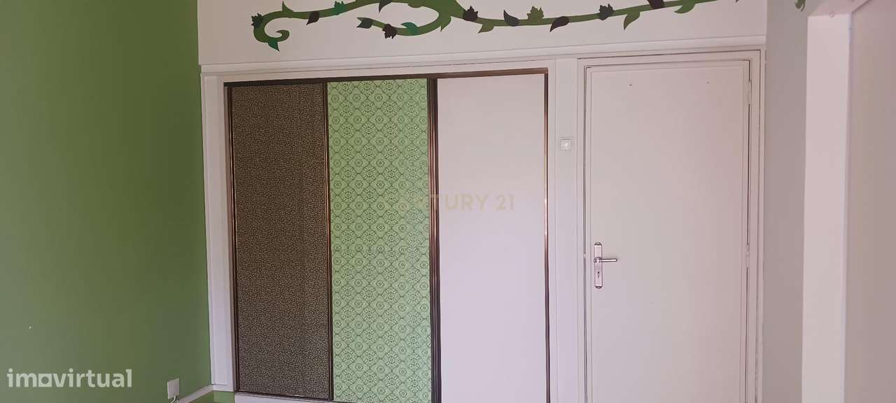 Apartamento T2 +1 Duplex em Alvalade, Lisboa - Oportunidade Única-9