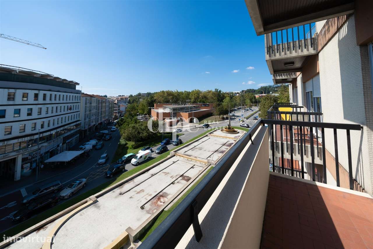 Apartamento T2+1 no centro da cidade - Grande imagem: 4/17