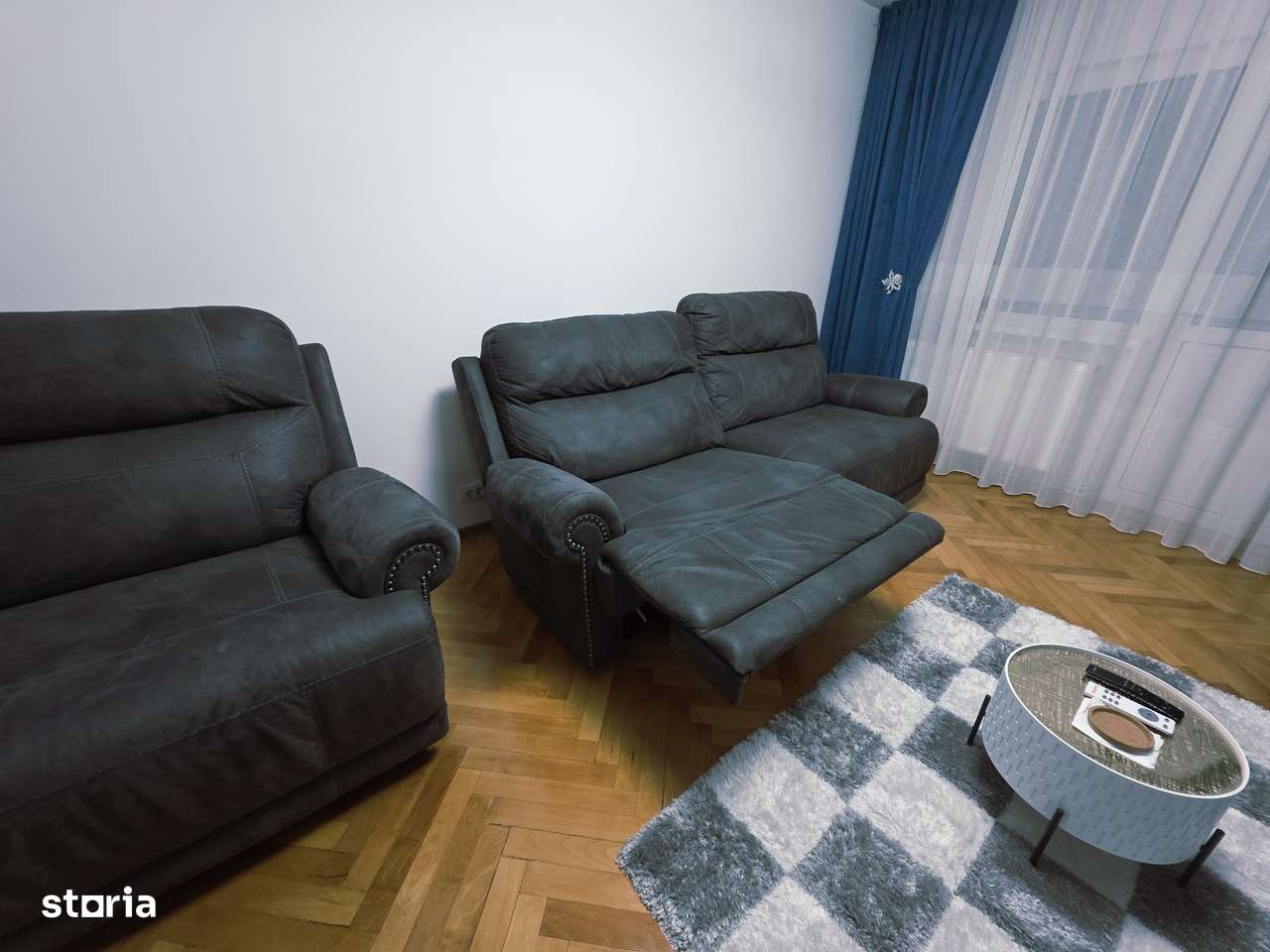 Vand apartament 3 camere zona Tractorul cu loc de parcare-5