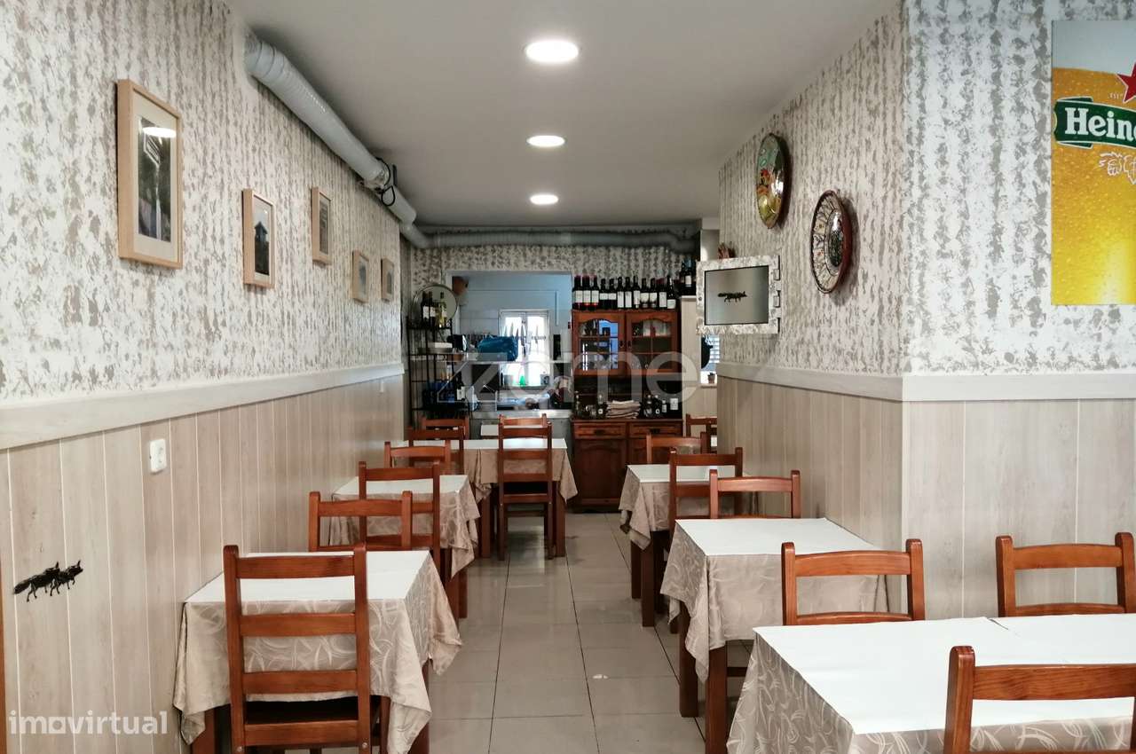 Restaurante no centro de Queluz - Grande imagem: 2/19