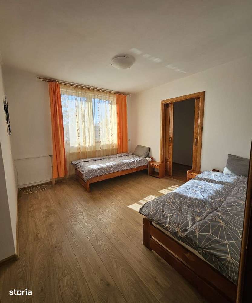 Casa de inchiriat in zona Piata Cetate singura în curte ! - Imagine principală: 4/19