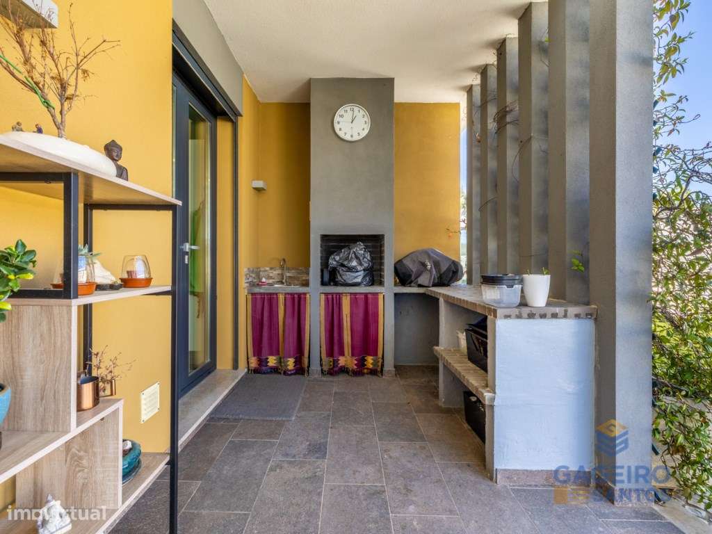 Moradia Térrea T3 Contemporânea com Piscina-49