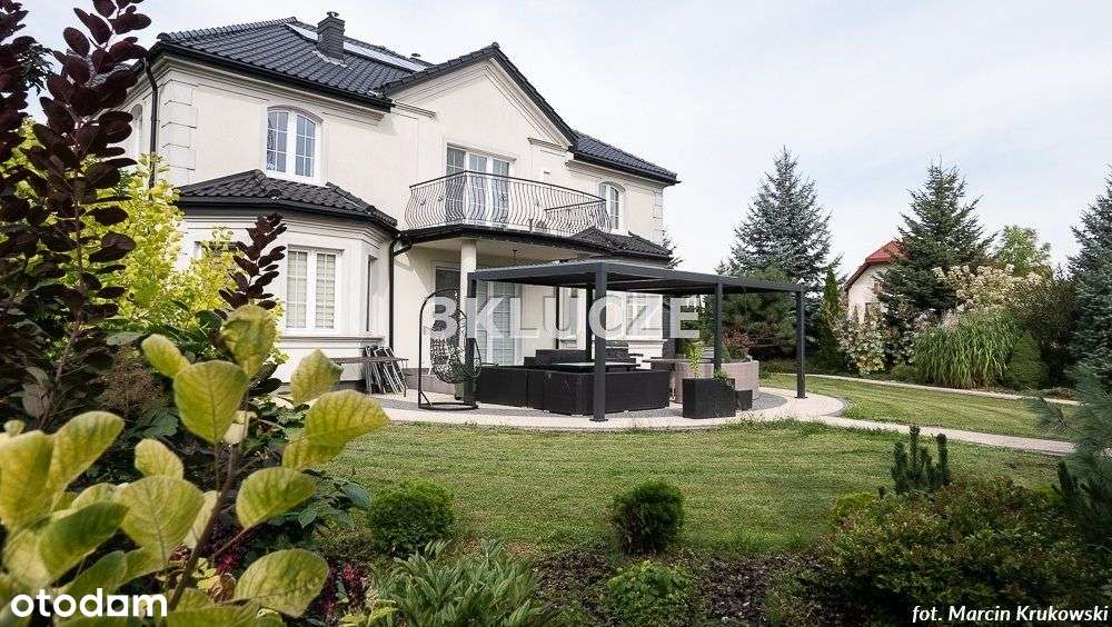 Willa w Jakubowicach Konińskich-2