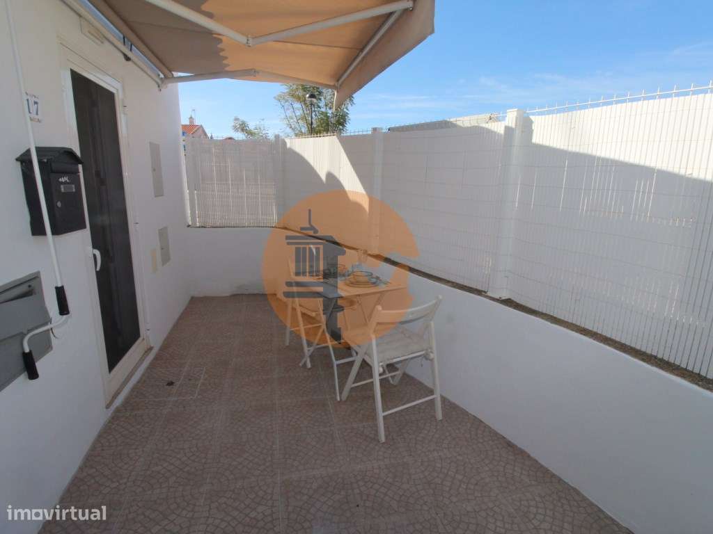 Encantadora moradia T1 totalmente remodelada, vendida mobilada e eq... - Grande imagem: 3/20