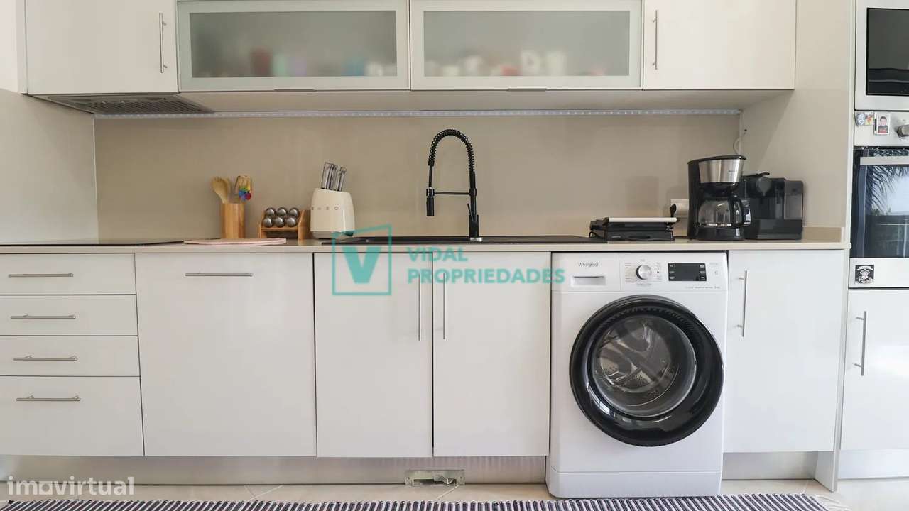Apartamento T2 com garagem em box e piscina-30