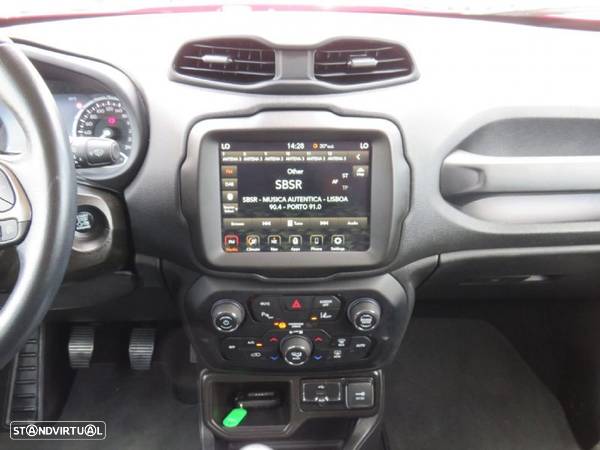 Jeep Renegade 1.0 T Limited - 37