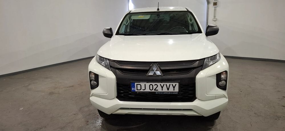 Mitsubishi L200 Double Cab 2.2 DI-D M/T Instyle 2020