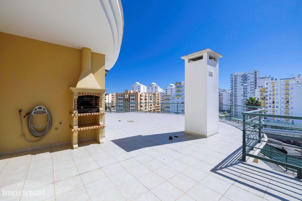 Penthouse T3 na Praia da Rocha – localização privilegiada-27
